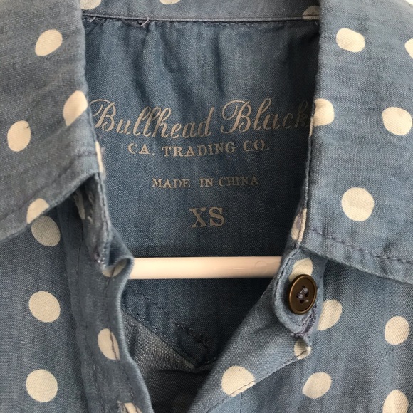 Color denim shirt. - Picture 2 of 6